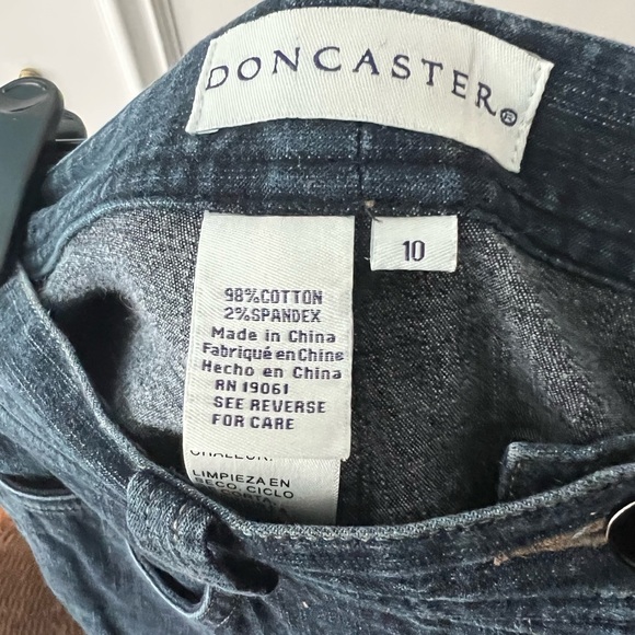 Doncaster jean size 10 worn once - Picture 3 of 3